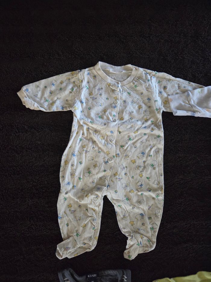 Lot 1 mois garçon - photo numéro 2