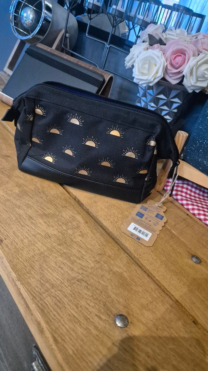Trousse de toilete cabaia neuf - photo numéro 3
