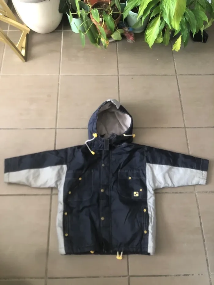 Doudoune 5 ans garçon 👦 - photo numéro 2