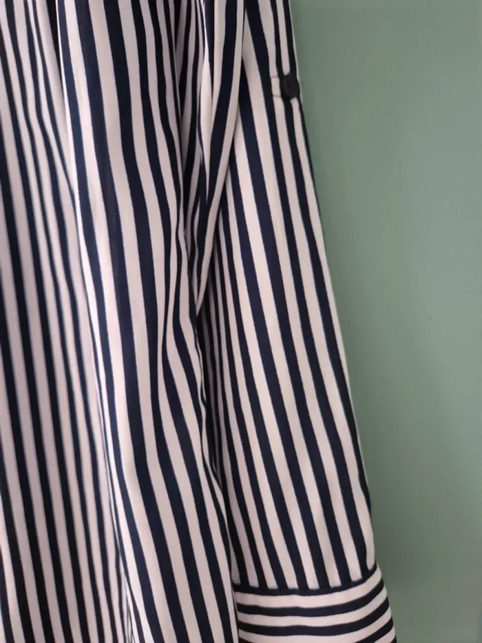 Chemise bleu marine et blanc a rayures pimkie taille 38 - photo numéro 5
