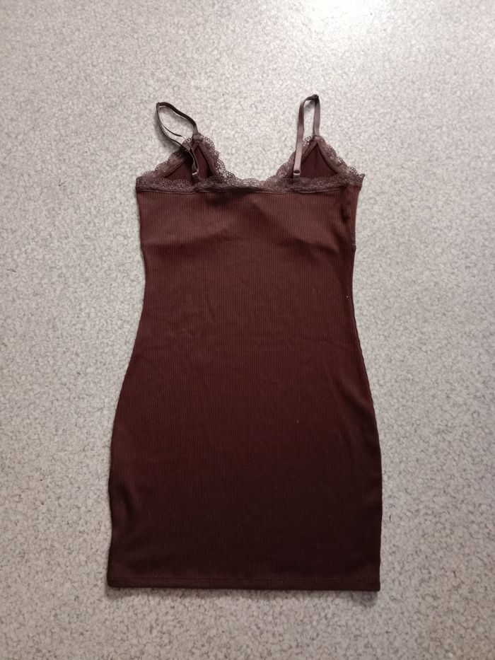 Robe d'été moulante - photo numéro 2