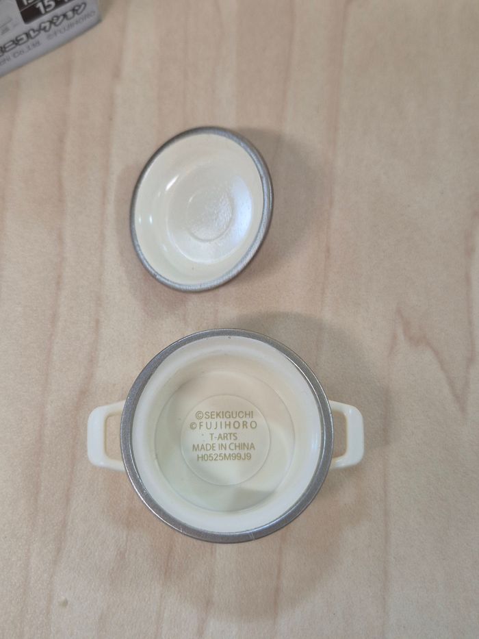 Gashapon mini figurine Monchhichi (Kiki) : Fait-tout - photo numéro 5