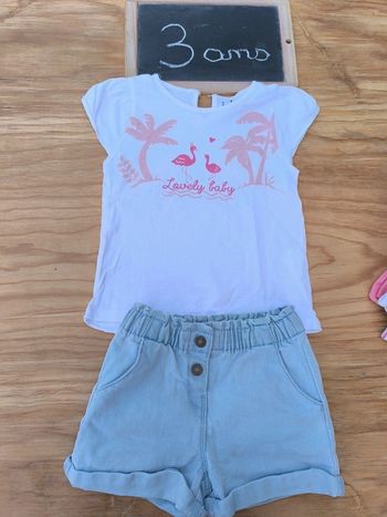Ensemble short t-shirt taille 3 ans en très bon état