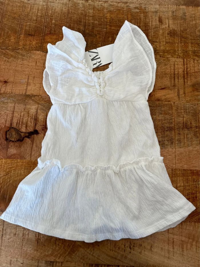 Robe blanche Zara 2 ans - photo numéro 2