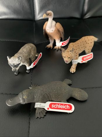 Lot de 4 figurines d’animaux « Schleich » neufs