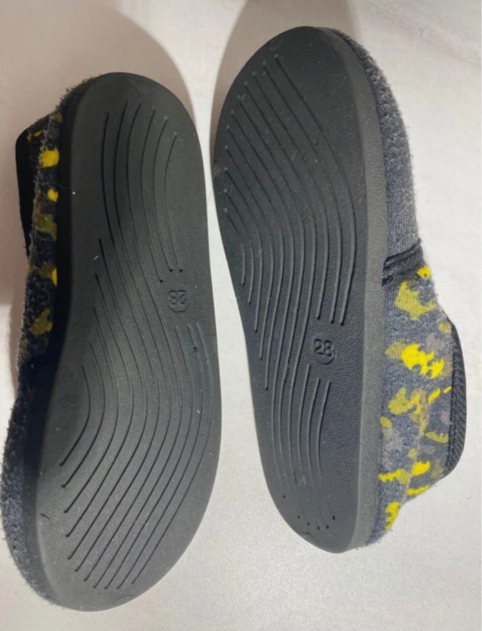 Chaussons Batman taille 28 - photo numéro 3