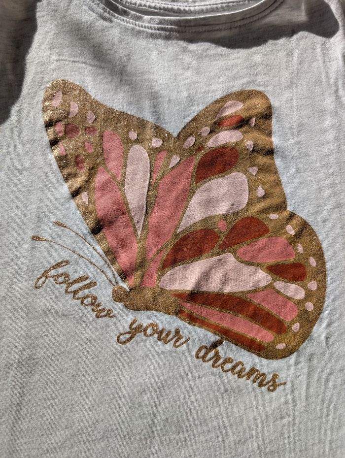 T-shirt Papillon - photo numéro 1