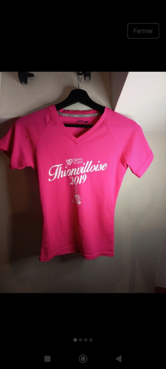 T shirt fille ☘️ - photo numéro 2