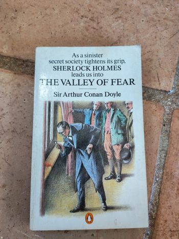 The Valley of Fear (Sherlock Holmes) - Sir Arthur Conan Doyle livre de poche en anglais