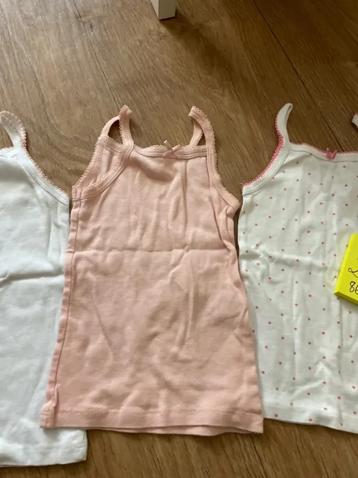 Lot 3 t-shirt débardeurs - photo numéro 7