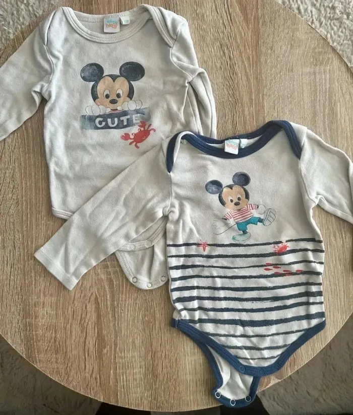 Lot 2 bodies manche longue Mickey 12 mois 74 cm - photo numéro 2