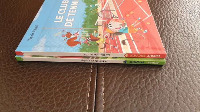 Lot de 2 livres : Le club de tennis et Le Match de Rugby - photo numéro 3