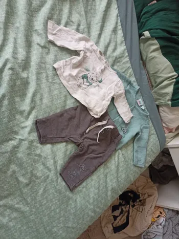 Ensemble Winnie l'ourson 1 mois