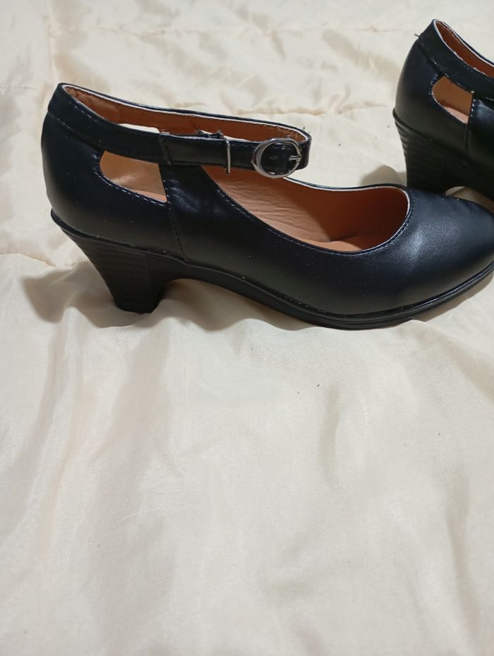 Chaussures femme - photo numéro 2