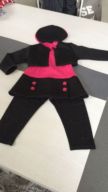 Ensemble noir rose 18m 4 pièces