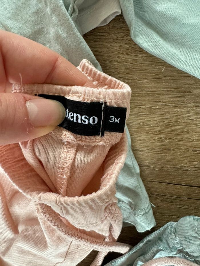 Ensemble pantalon/tshirt - photo numéro 5