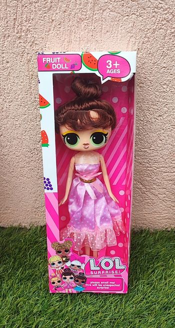 Figurines Poupée LOL surprise neuf dans emballage taille 25cm