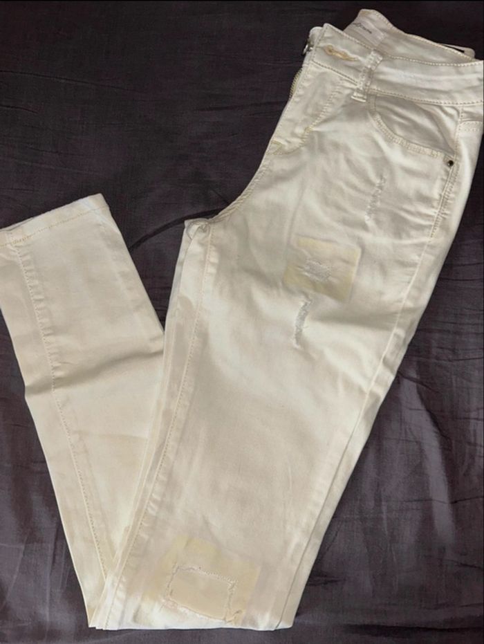 Jeans cache cache
