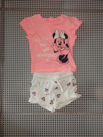 Ensemble Minnie, 1 mois