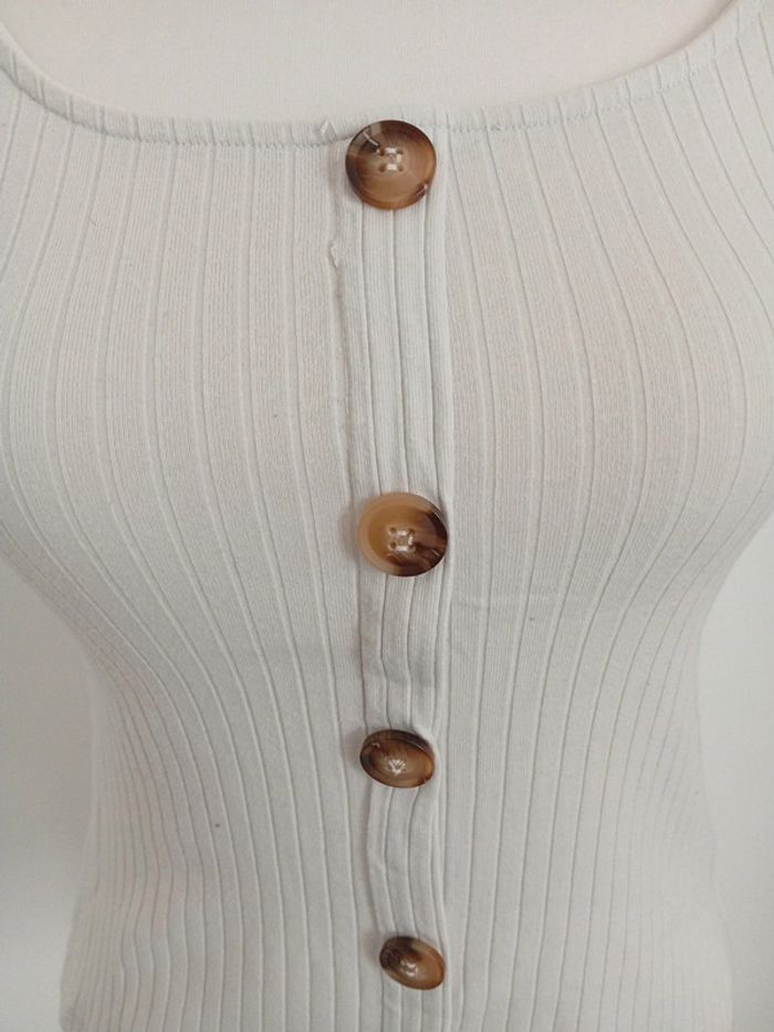 Débardeur blanc à boutons. Taille S. Shein - photo numéro 3