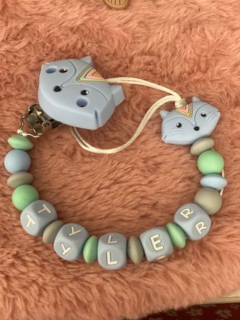 Attache tétine renard