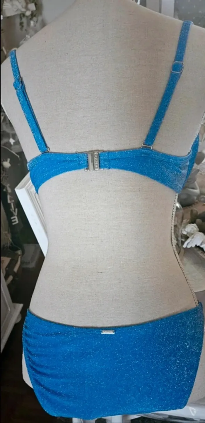 Maillot de bain 2 pièces bleu pailleté Censored Taille 38 et 95 D Neuf - photo numéro 3