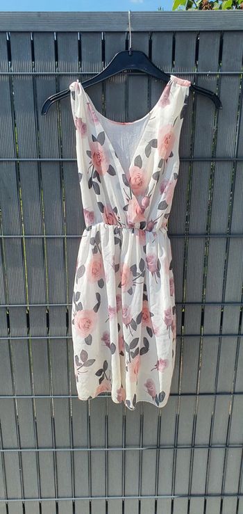 Robe  taille 36 en très bon état