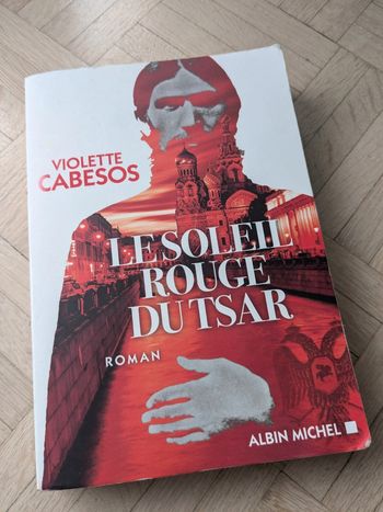 Livre le soleil rouge du tsar