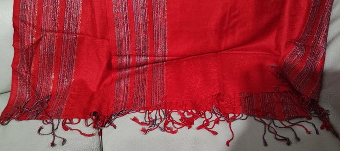 Étole rouge rayée - photo numéro 3