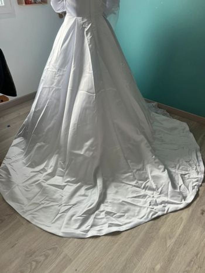 Robe de mariée manche longue T46 PLUS SIZE - photo numéro 6