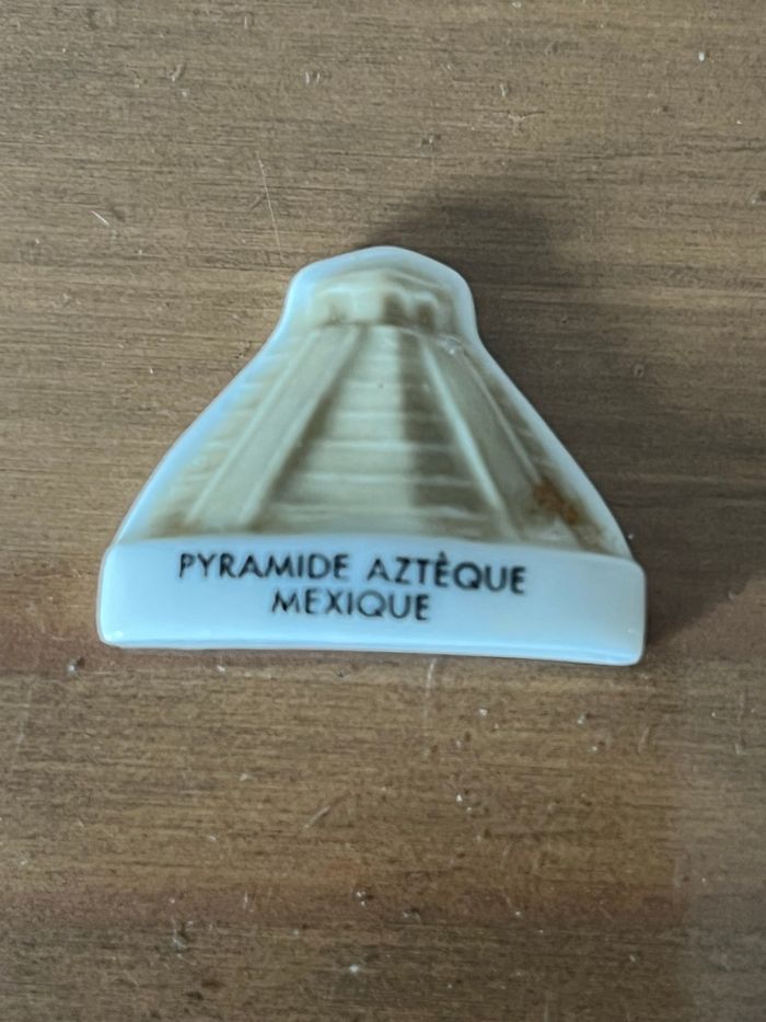 3 fèves de la série Monuments - photo numéro 5