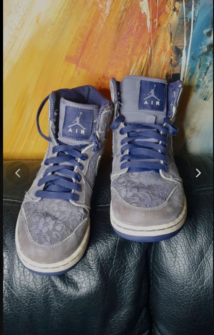 Air Jordan retro mauve et dentelle T37.5 - photo numéro 4
