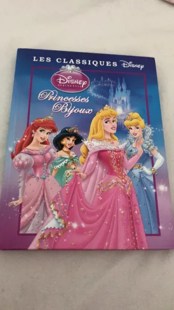 livre les classiques De disney