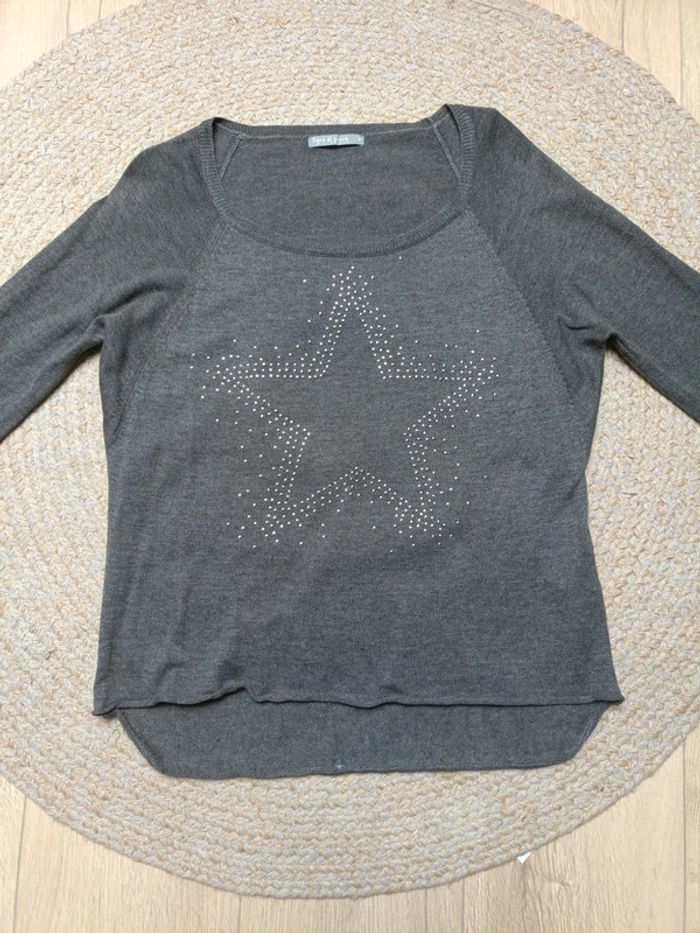 Pull gris 🌟 - photo numéro 4