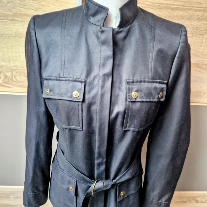 Veste noire - photo numéro 2