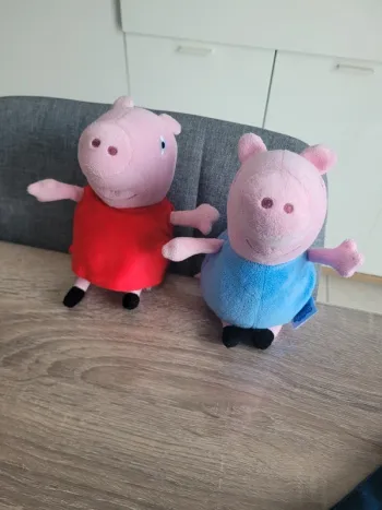 2 peluche Pegga pig