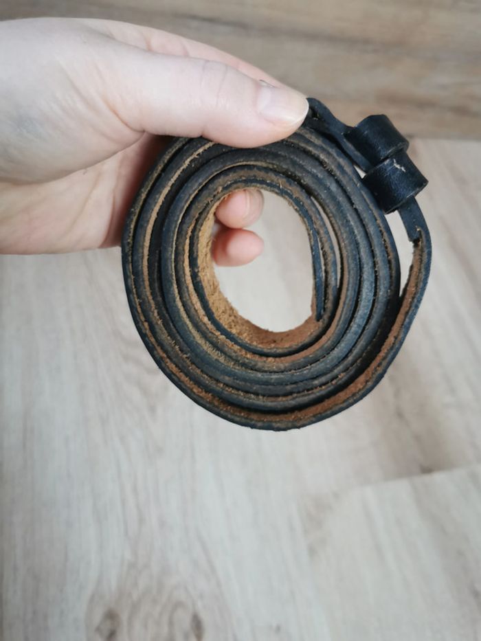 Ceinture fine en cuir noir - photo numéro 2