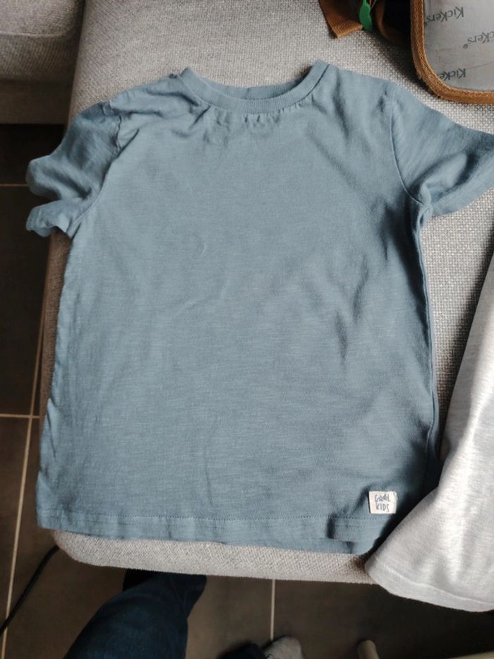 Lot t-shirts 6 ans - photo numéro 4