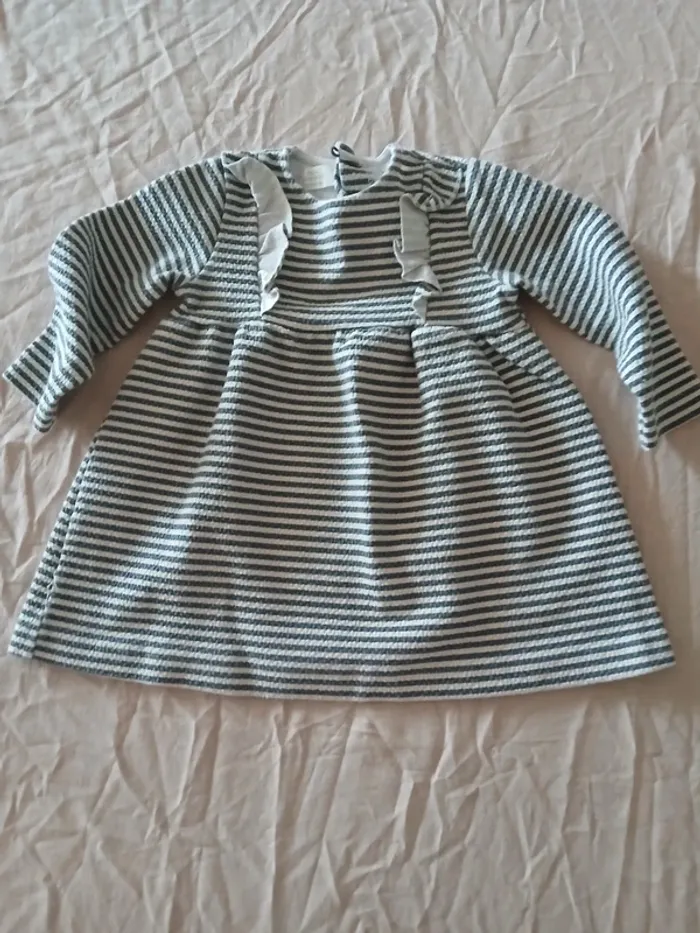 Robe manche longue 9-12 mois - photo numéro 2