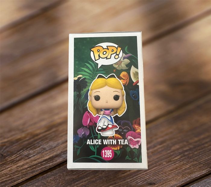 Funko Pop Alice In Wonderland 1395 Alice With Tea - photo numéro 3