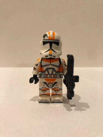 Figurine type lego clone trooper Boil de la 212ème légion. Star Wars