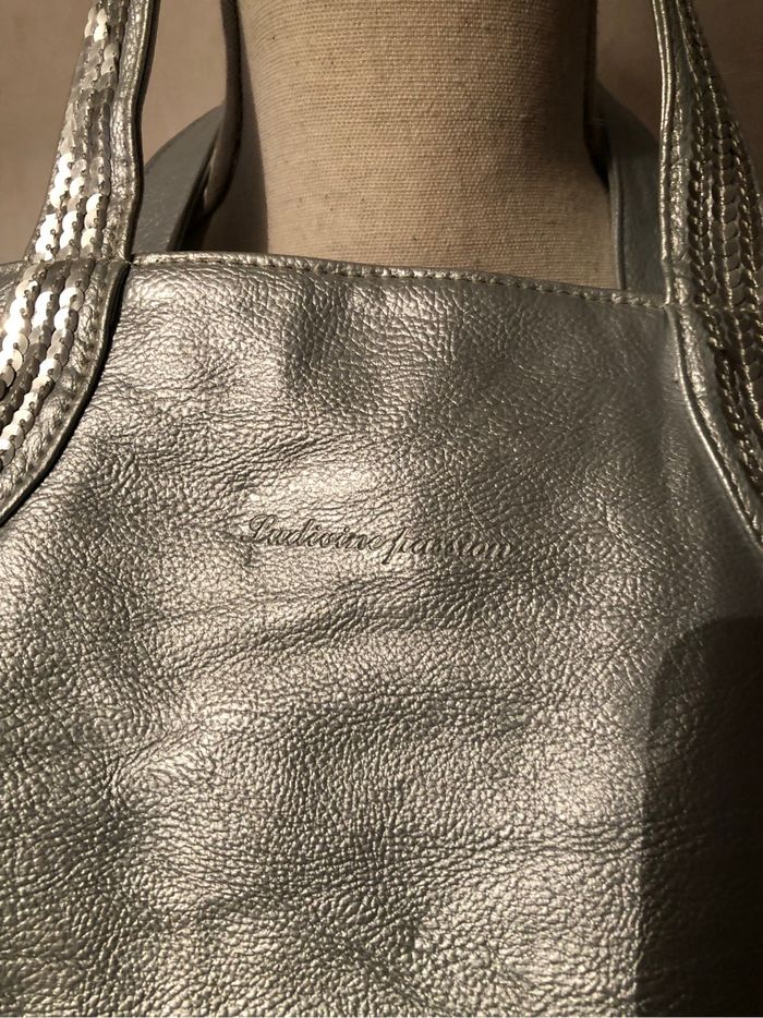 Sac argenté neuf - photo numéro 4