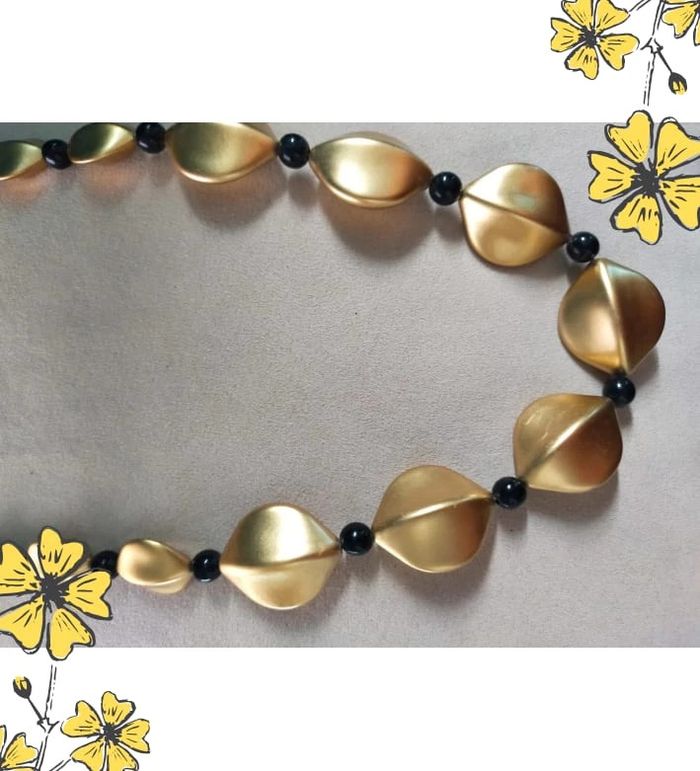 Collier doré et noir perles satinées – Style chic intemporel - photo numéro 11