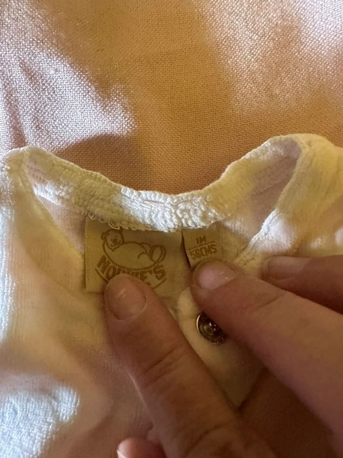 Noukie’s grenouillère 1 mois - photo numéro 3