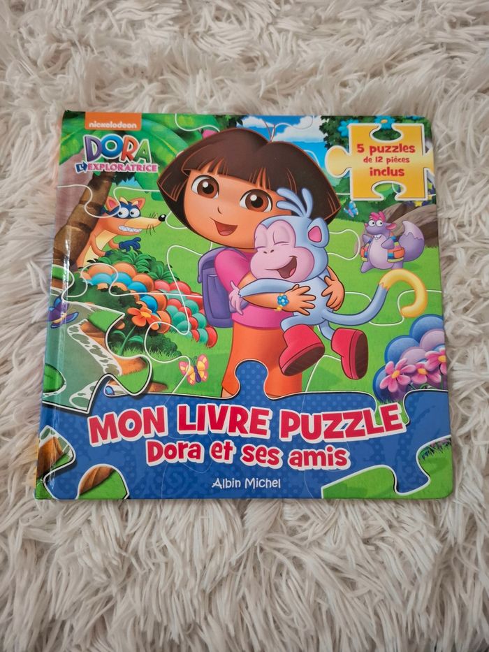 Livre dora + puzzle