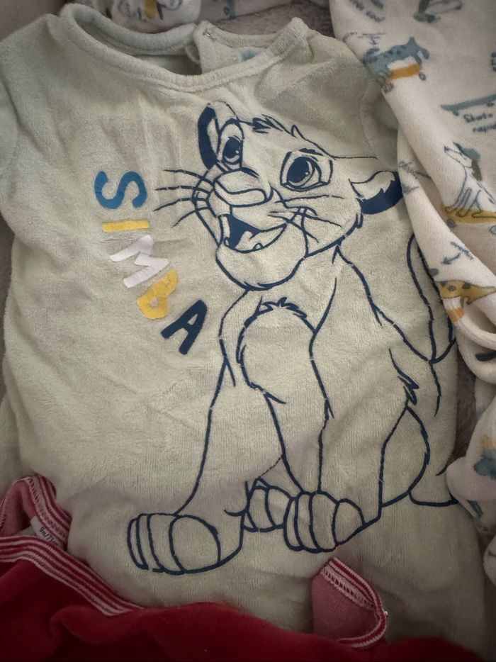 Lot 3 pyjamas 9 mois