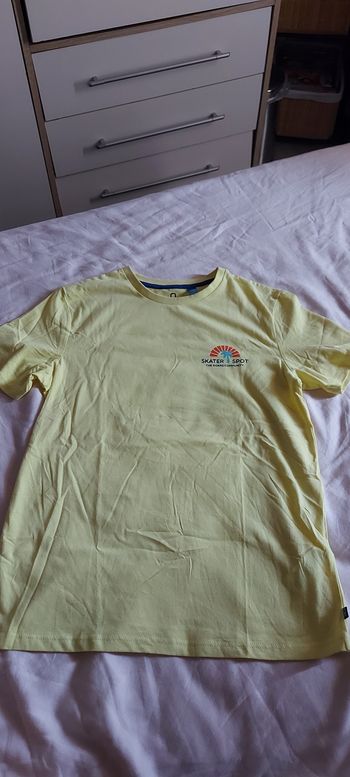 T-shirt Okaïdi taille 10 ans