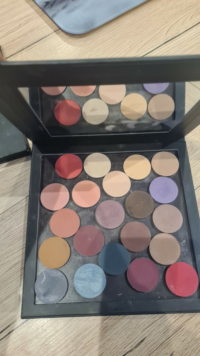 Gros lot de Palette yeux younique - photo numéro 3