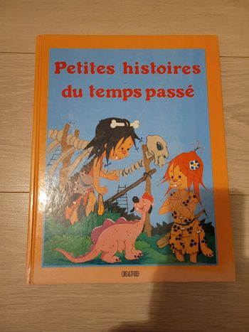 Livre petites histoires du temps passé