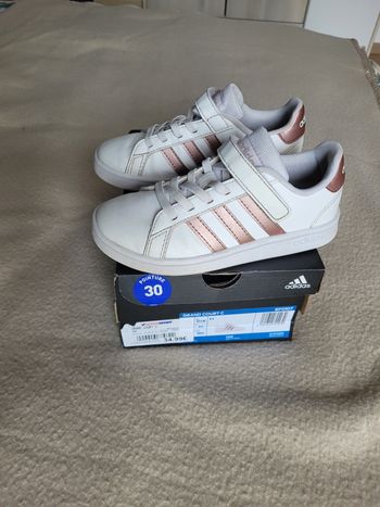 Basket adidas pointure 30